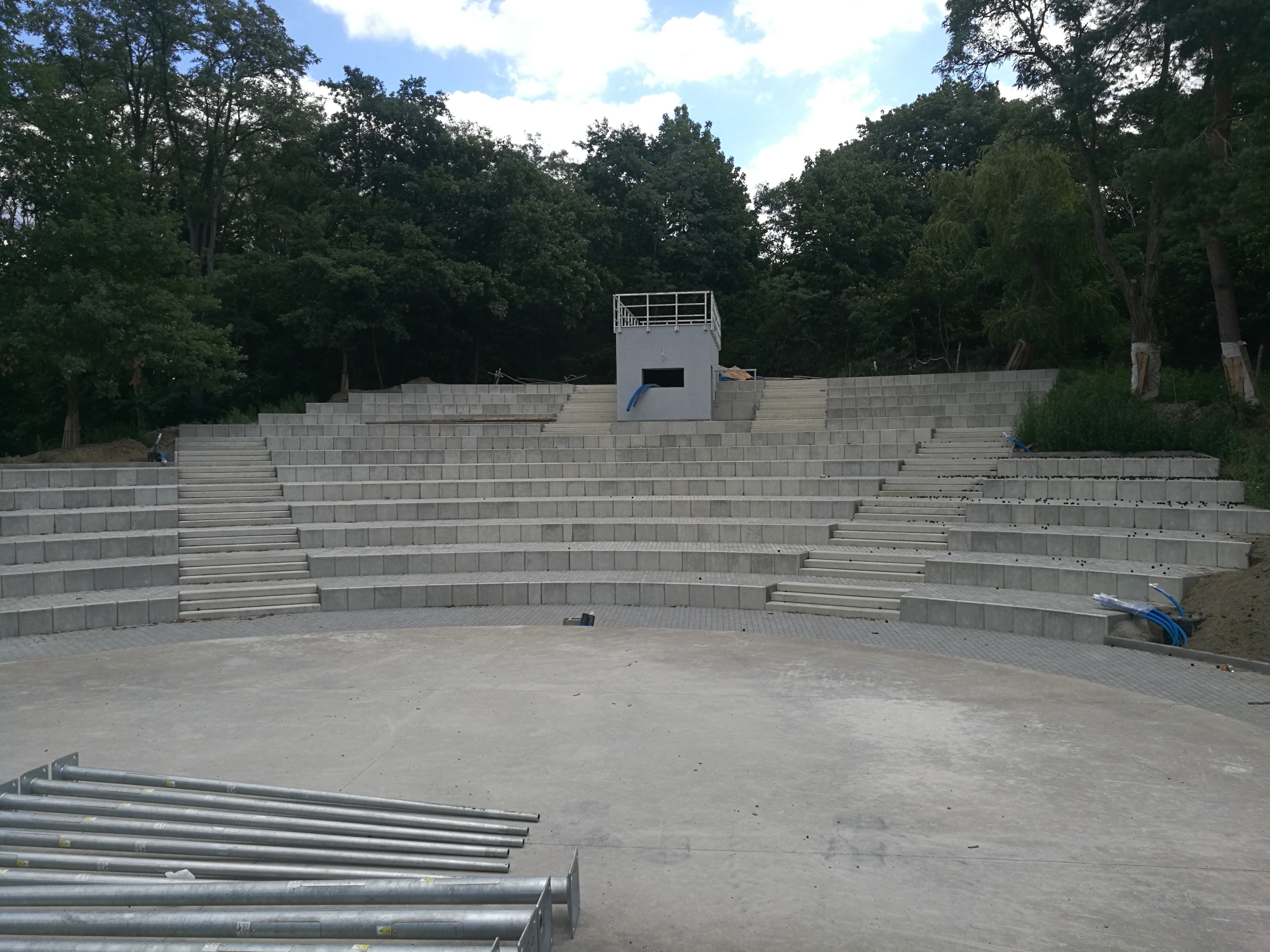 amfiteatr Żydowce ekran montaż