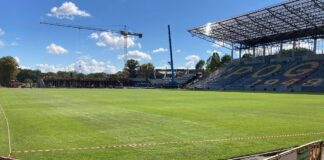 Stadion Miejski nowa murawa wrzesień 2020