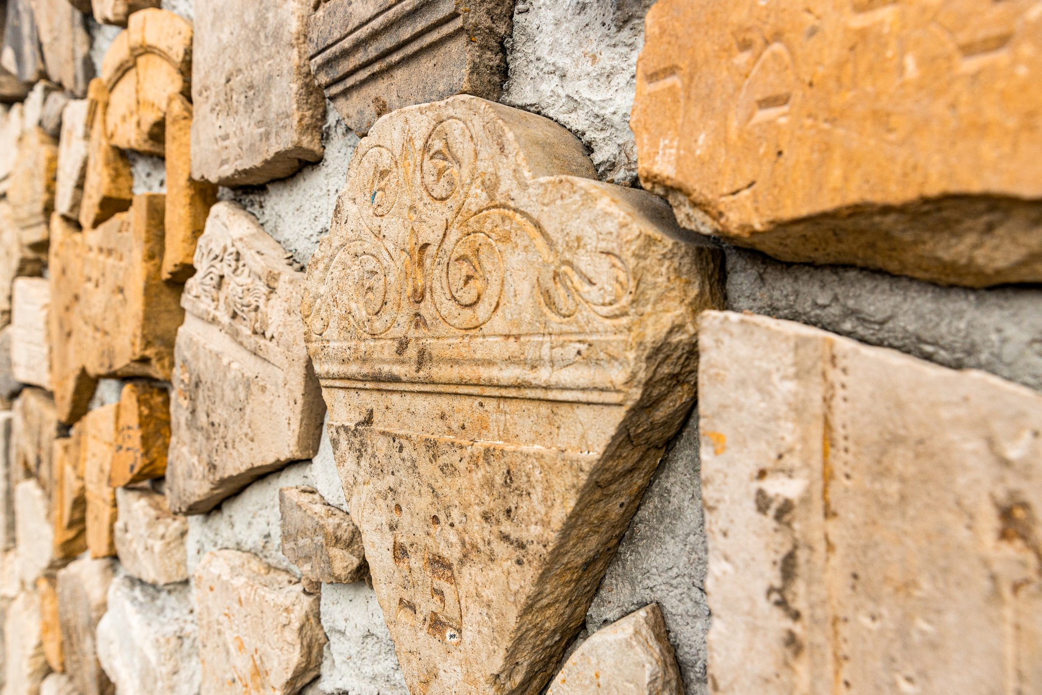 Ściana Pamięci w Dąbiu uroczyście odsłonięta